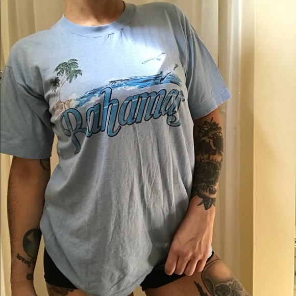 Vintage Tops - ▪️vintage | ‘79 baby blue Bahamas souvenir tee▪️